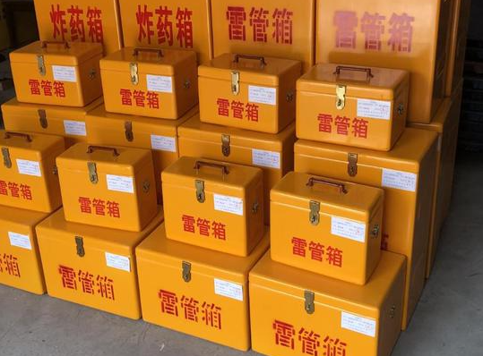 江安玻璃钢雷管箱的使用寿命一般是多少？